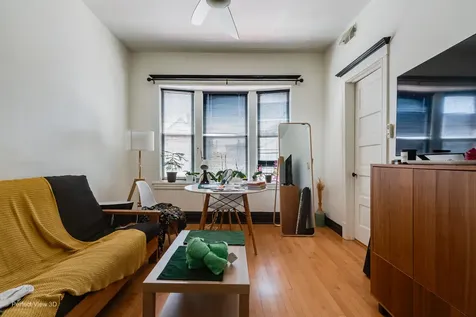 2475 North Clybourn Avenue Chicago IL 60614