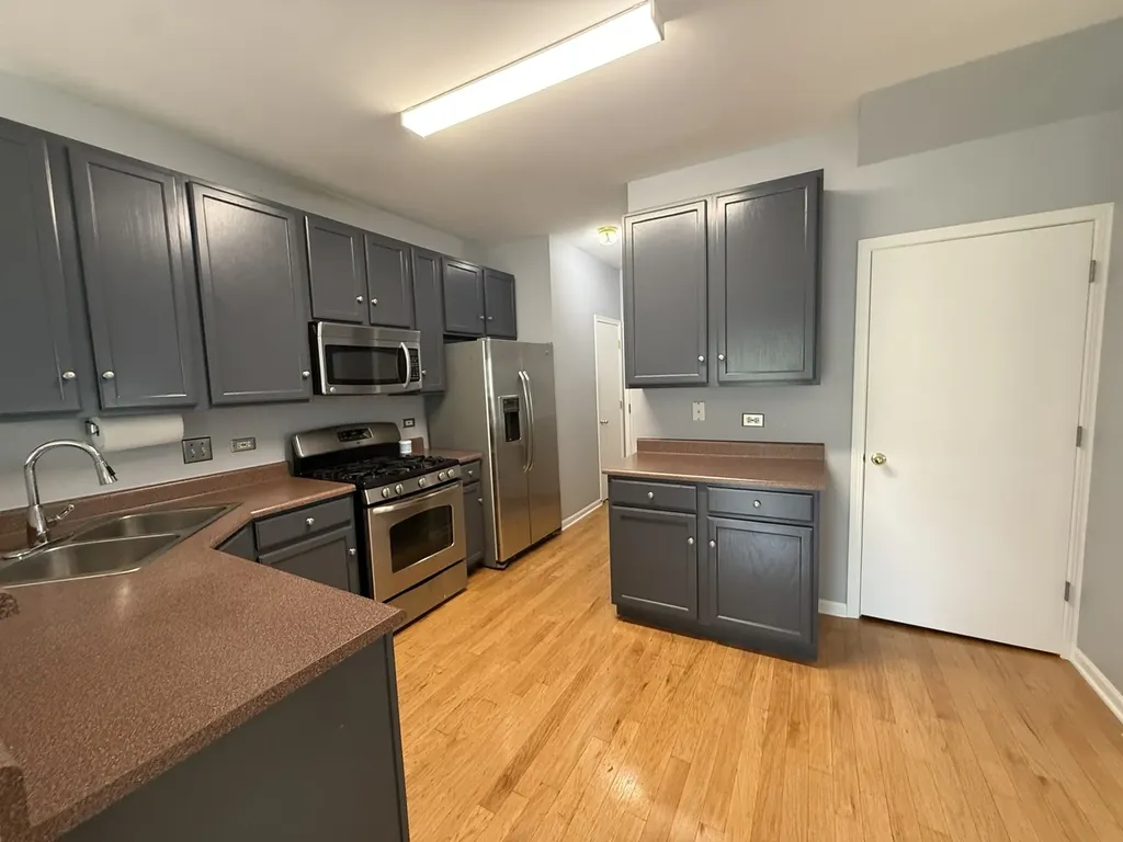 2250 Stoughton Drive Aurora IL 60502