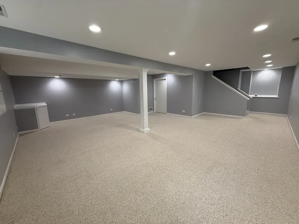 2250 Stoughton Drive Aurora IL 60502