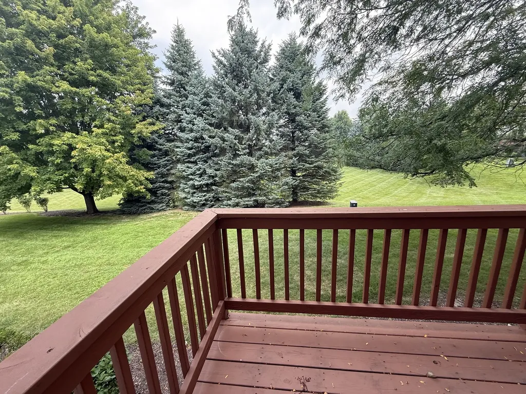 2250 Stoughton Drive Aurora IL 60502