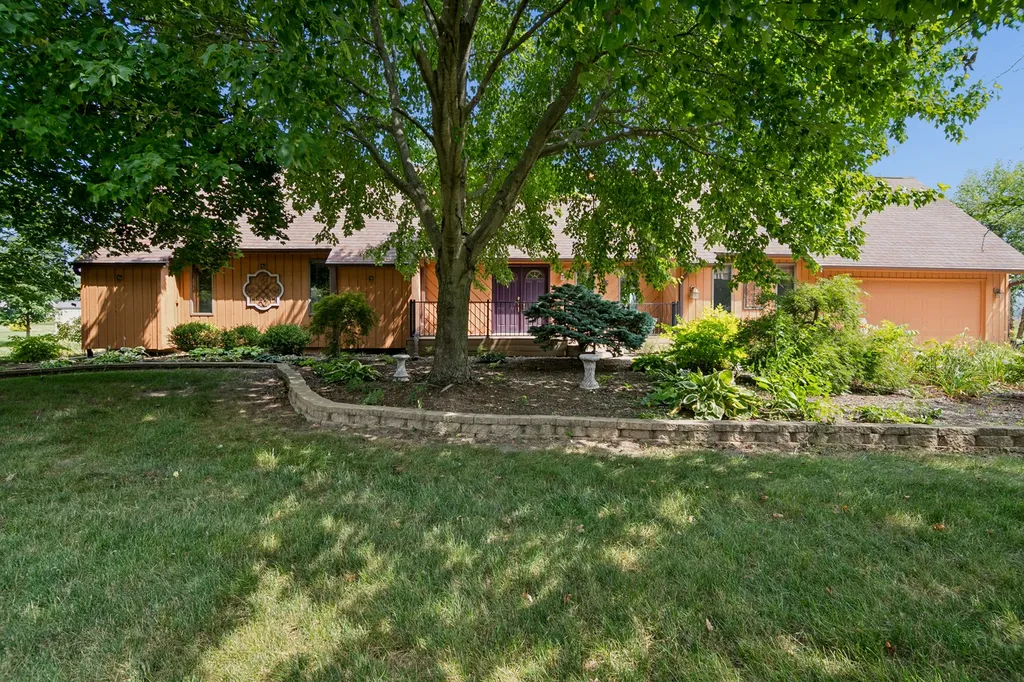 6229 Darline Drive St. Anne IL 60964