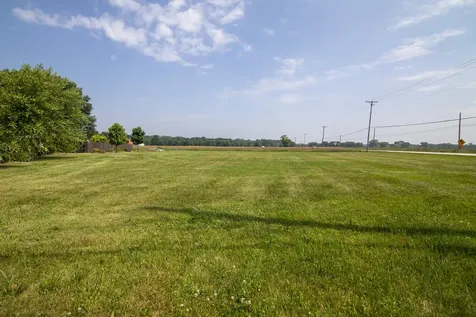 6229 Darline Drive St. Anne IL 60964