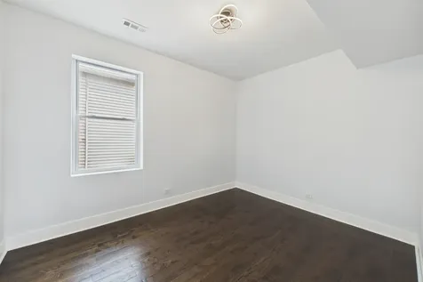 7919 South Ellis Avenue Chicago IL 60619