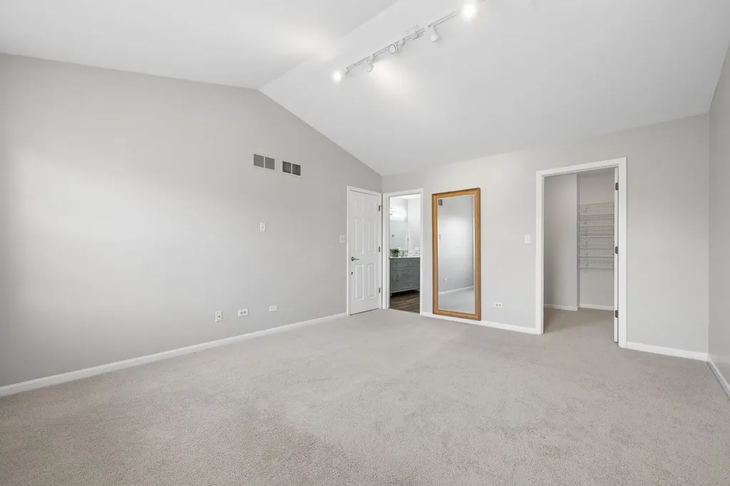 97 Cammeron Court Aurora IL 60504