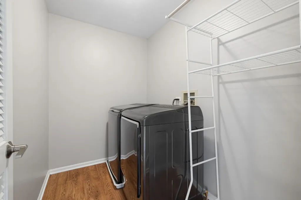 97 Cammeron Court Aurora IL 60504