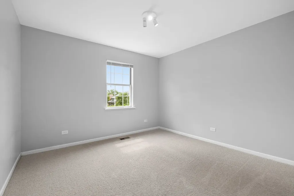97 Cammeron Court Aurora IL 60504
