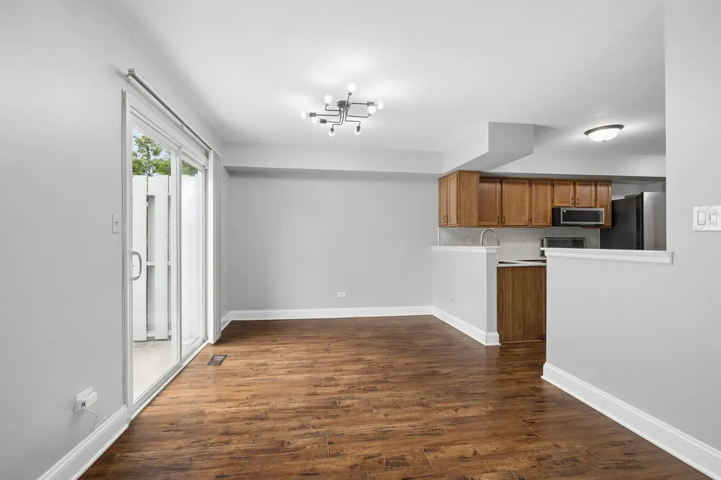 97 Cammeron Court Aurora IL 60504