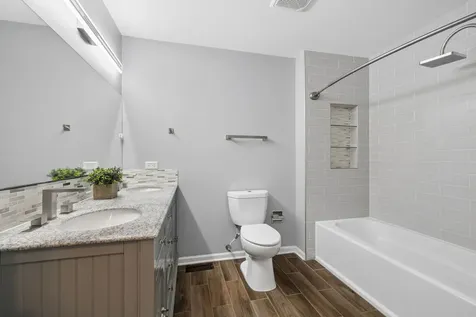 97 Cammeron Court Aurora IL 60504