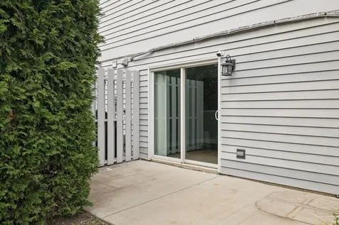 97 Cammeron Court Aurora IL 60504
