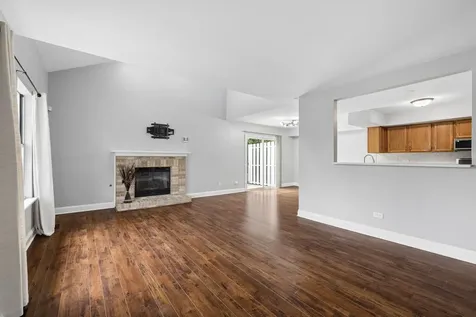 97 Cammeron Court Aurora IL 60504