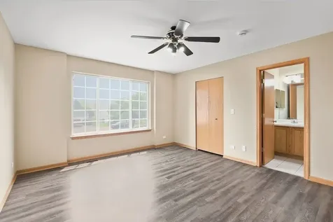 280 Persimmon Court Round Lake Beach IL 60073