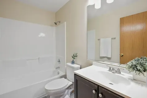 280 Persimmon Court Round Lake Beach IL 60073