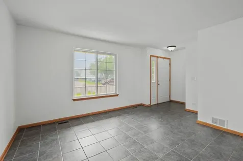 280 Persimmon Court Round Lake Beach IL 60073