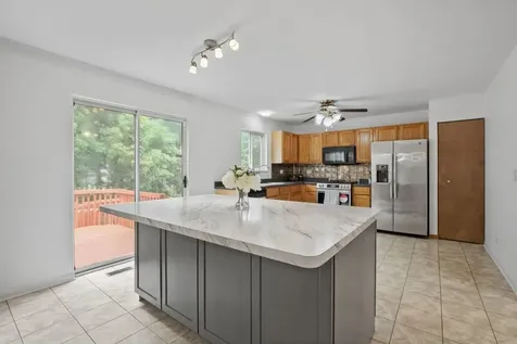 280 Persimmon Court Round Lake Beach IL 60073