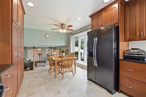 1106 South Sprucewood Drive Mount Prospect IL 60056