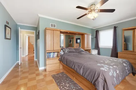 1106 South Sprucewood Drive Mount Prospect IL 60056