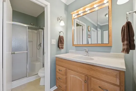 1106 South Sprucewood Drive Mount Prospect IL 60056