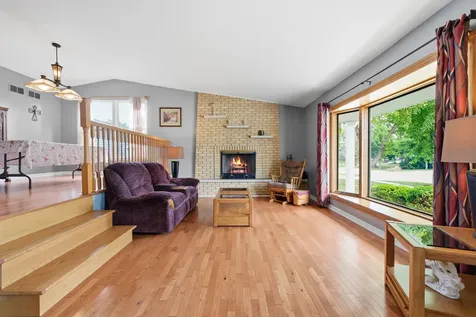 1106 South Sprucewood Drive Mount Prospect IL 60056