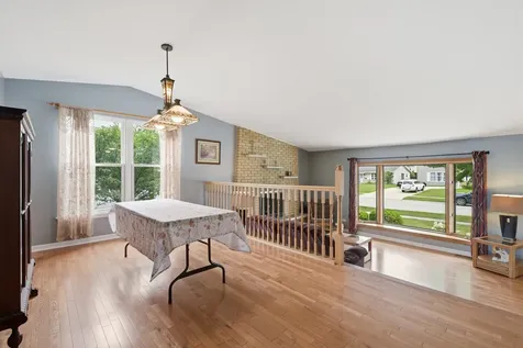 1106 South Sprucewood Drive Mount Prospect IL 60056
