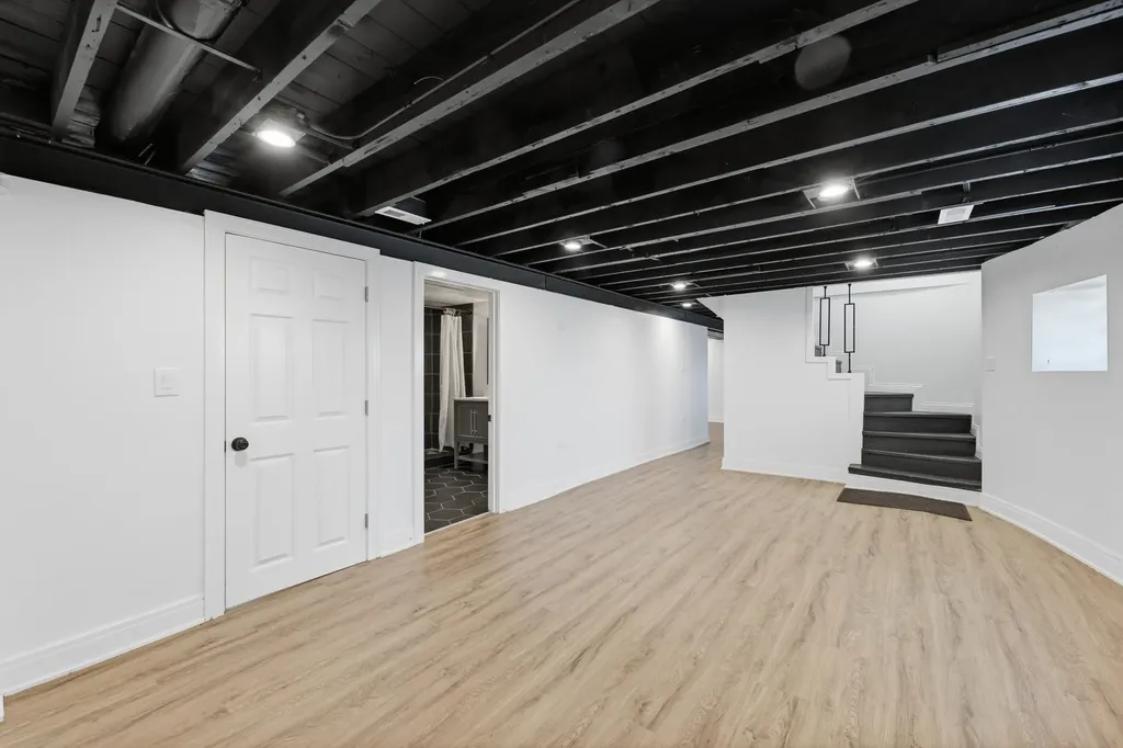 6600 South Washtenaw Avenue Chicago IL 60629