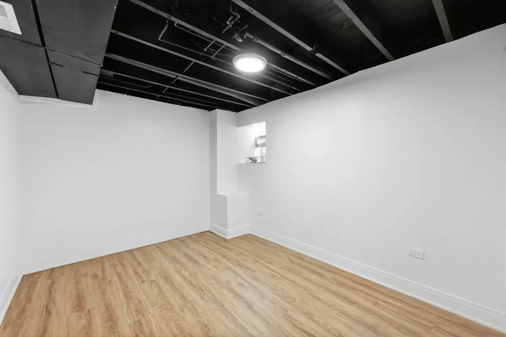 6600 South Washtenaw Avenue Chicago IL 60629