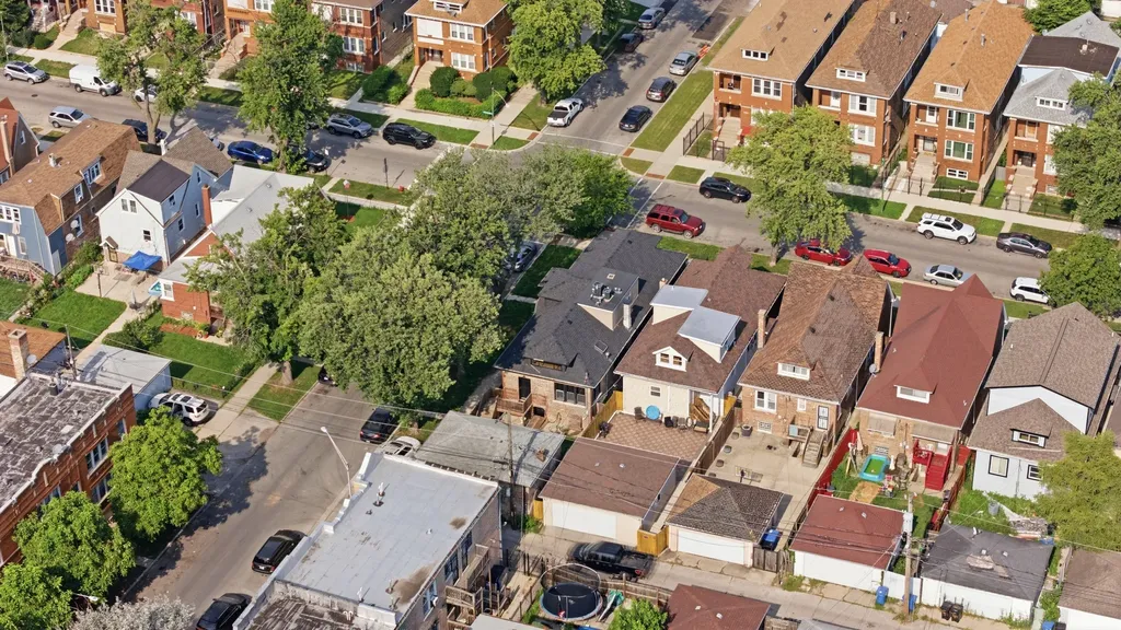 6600 South Washtenaw Avenue Chicago IL 60629
