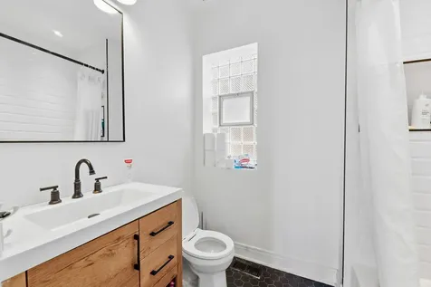 6600 South Washtenaw Avenue Chicago IL 60629