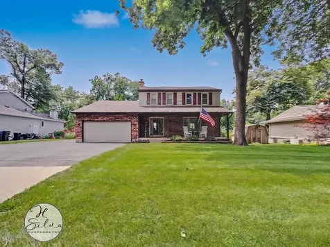 630 Oceola Drive Algonquin IL 60102