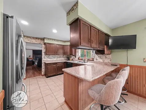 630 Oceola Drive Algonquin IL 60102