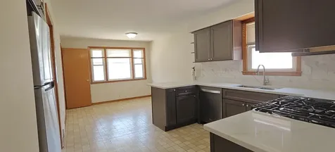 10824 South Sacramento Avenue Chicago IL 60655