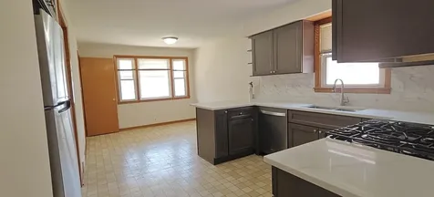 10824 South Sacramento Avenue Chicago IL 60655
