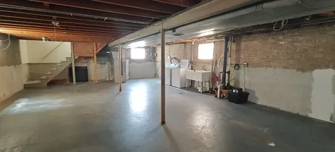 10824 South Sacramento Avenue Chicago IL 60655