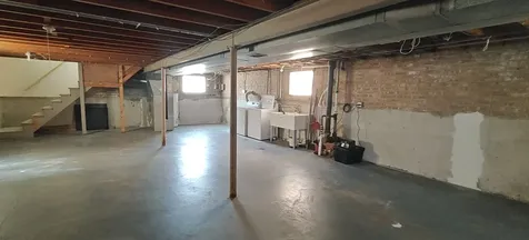 10824 South Sacramento Avenue Chicago IL 60655
