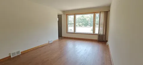10824 South Sacramento Avenue Chicago IL 60655
