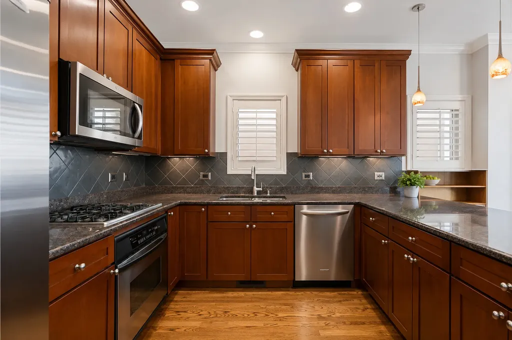 4008 North Kolmar Avenue Chicago IL 60641