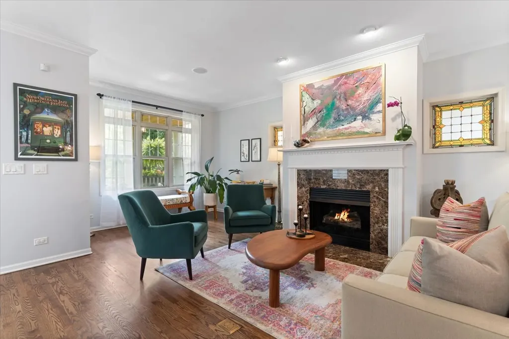 4008 North Kolmar Avenue Chicago IL 60641