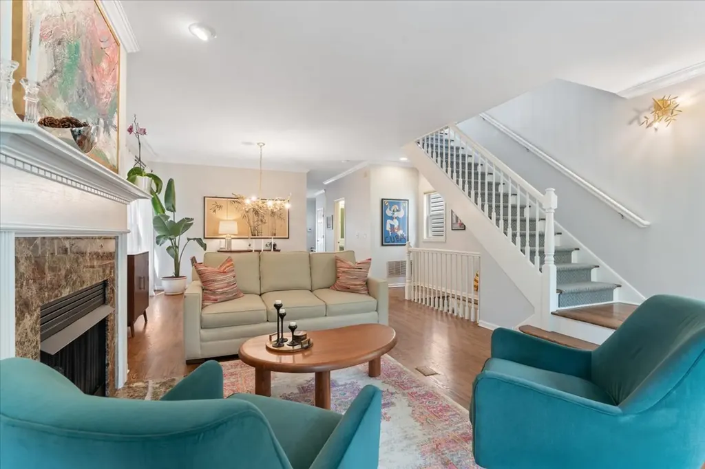 4008 North Kolmar Avenue Chicago IL 60641
