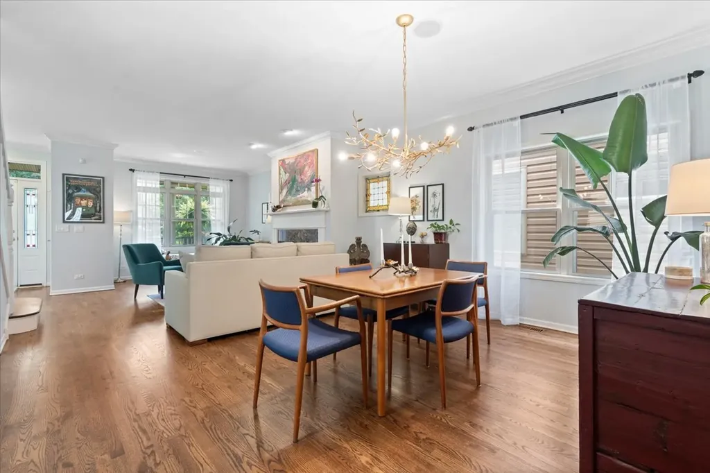 4008 North Kolmar Avenue Chicago IL 60641