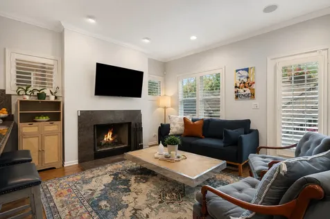 4008 North Kolmar Avenue Chicago IL 60641