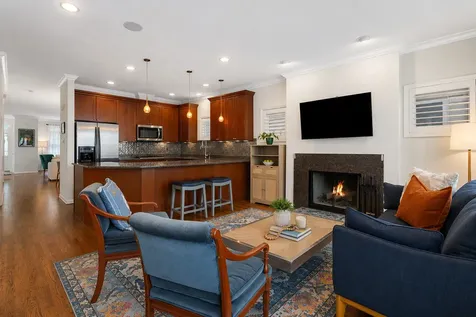 4008 North Kolmar Avenue Chicago IL 60641