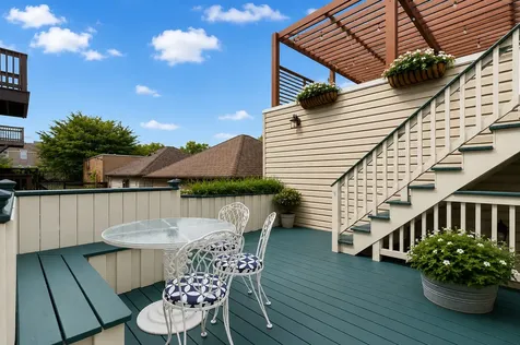 4008 North Kolmar Avenue Chicago IL 60641