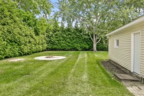 219 Countryside Lane Lindenhurst IL 60046