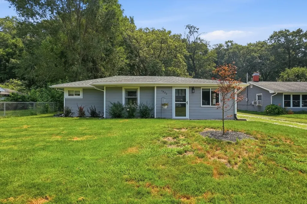 1923 Roberts Street Wilmington IL 60481