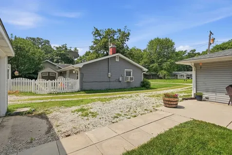 1923 Roberts Street Wilmington IL 60481