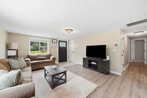 1923 Roberts Street Wilmington IL 60481