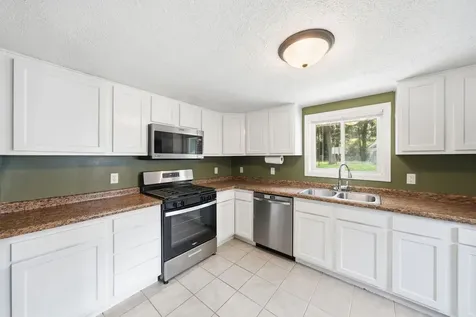 1923 Roberts Street Wilmington IL 60481