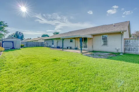 2213 Darren Drive Marion IL 62959