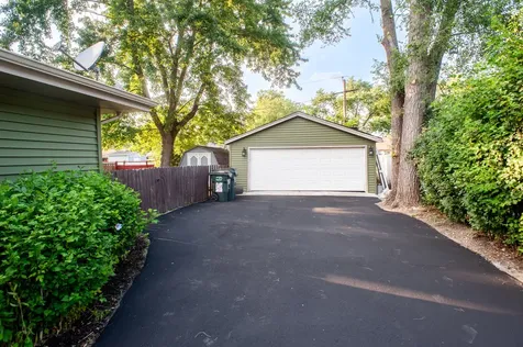 530 Maywood Lane Hoffman Estates IL 60169