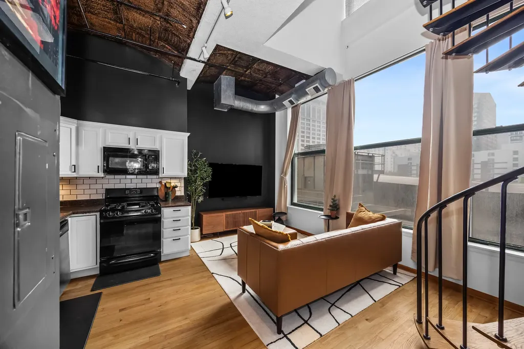 633 South Plymouth Court Chicago IL 60605