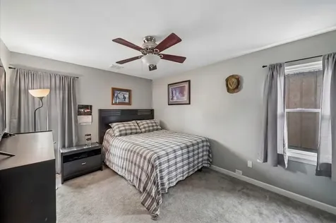 5328 9TH Avenue Countryside IL 60525